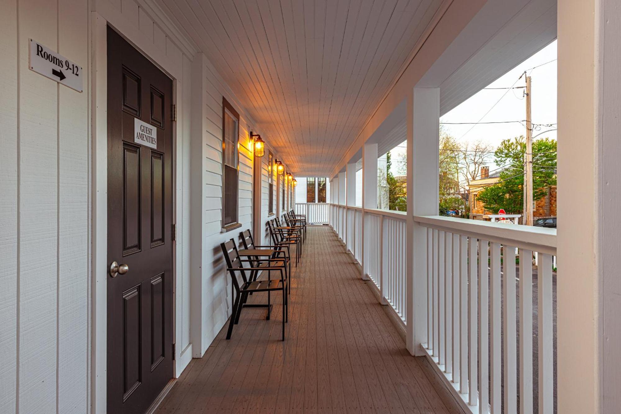Eagle House Motel 락포트 외부 사진